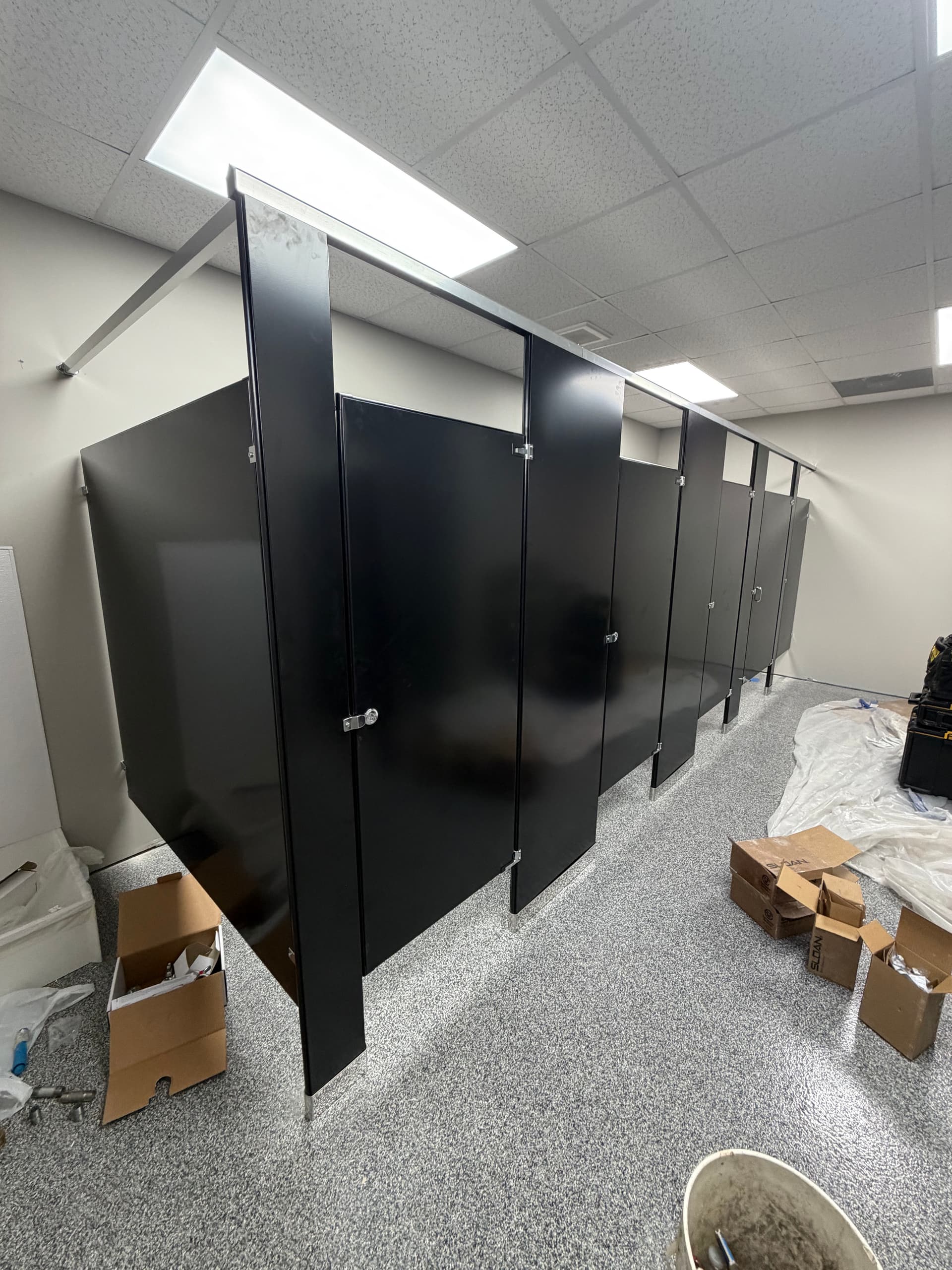 Gallery photos for Bathroom Partition Success in Commercial Space: Image #4