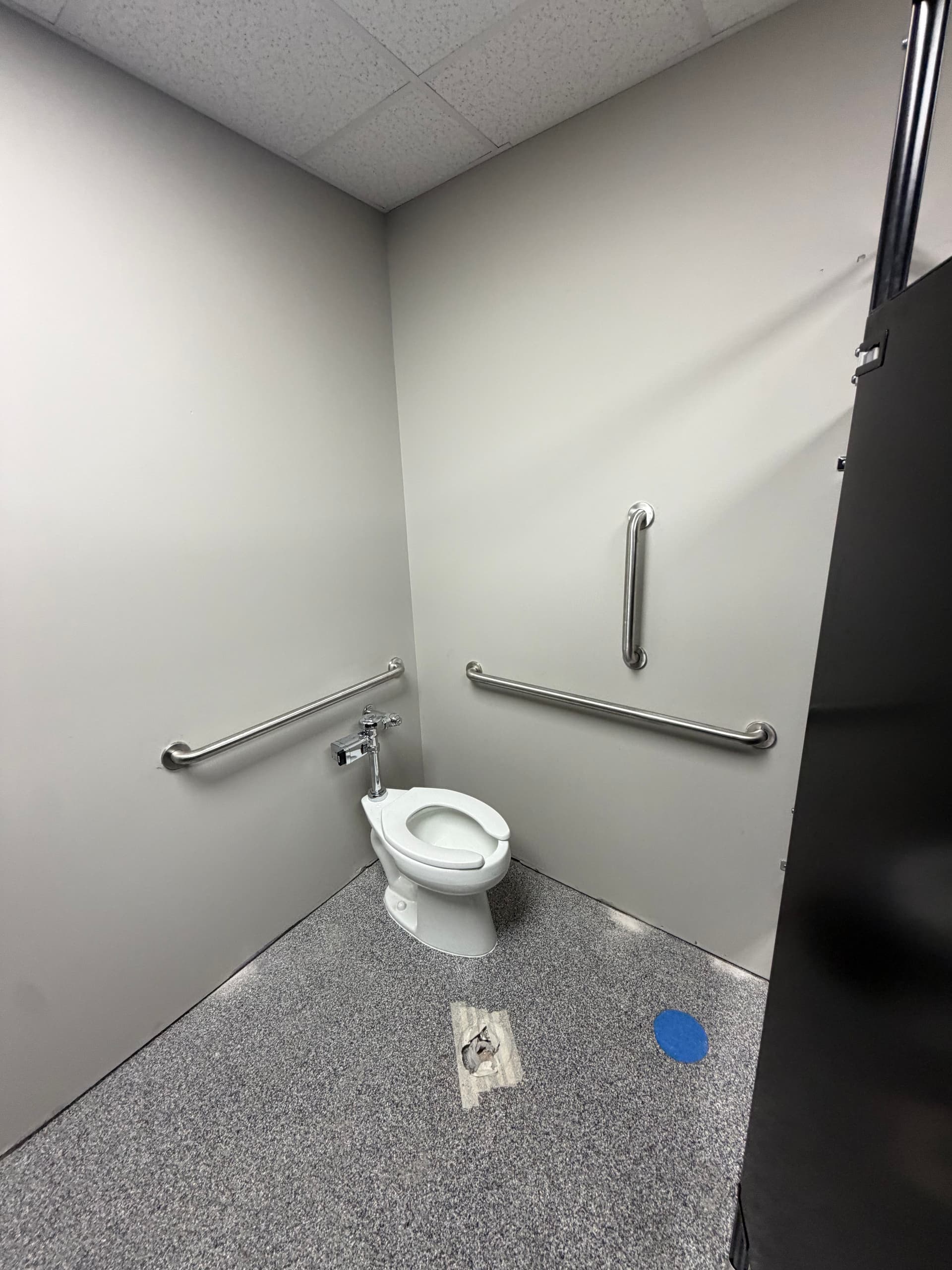 Gallery photos for Bathroom Partition Success in Commercial Space: Image #9