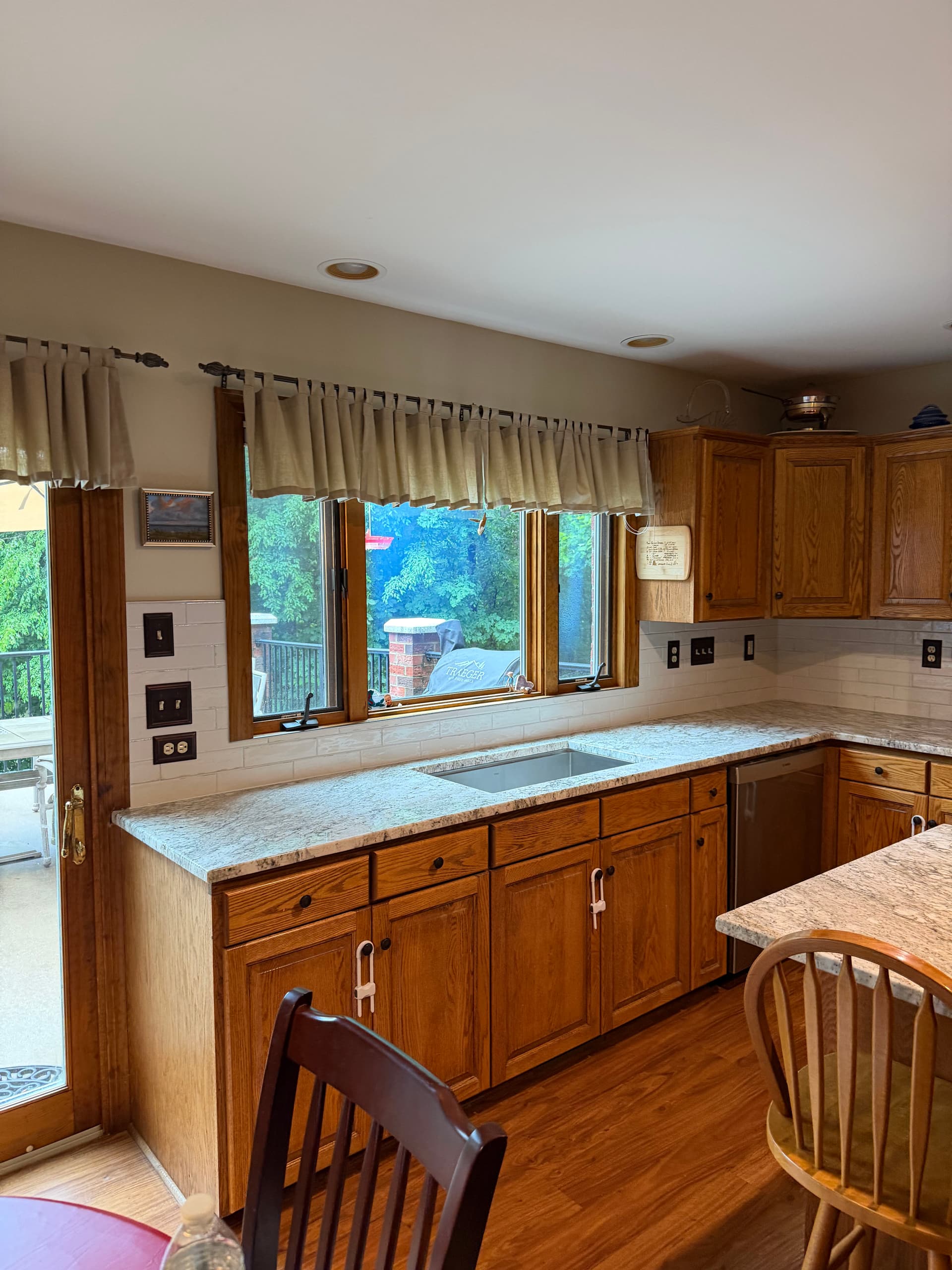 Gallery photos for Porcelain Tile Backsplash Install at High Rock Lake: Image #8