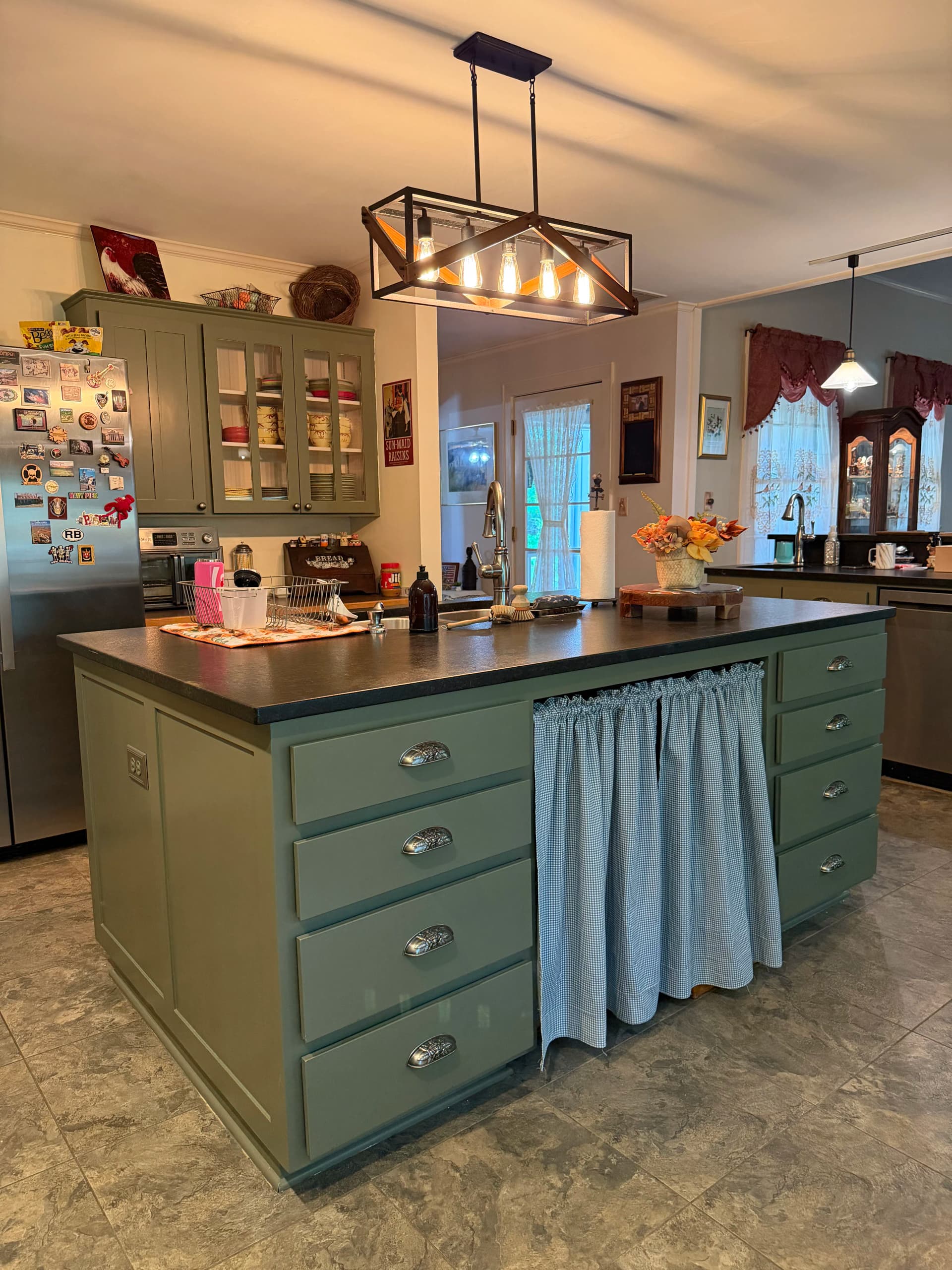Gallery photos for Historic Mount Pleasant Home Gets a Fresh Kitchen Without Losing Its Soul: Image #6