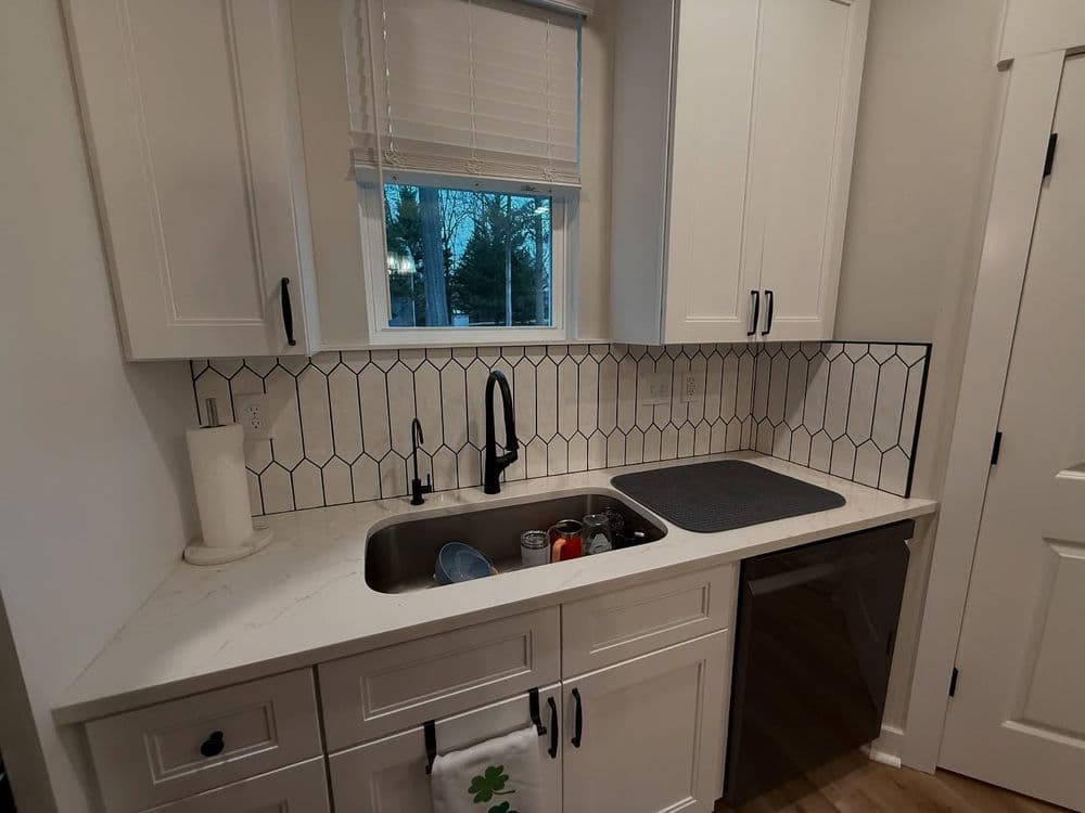 Gallery photos for Chic Black and White Kitchen Backsplash Installation in Mt Pleasant: Image #7