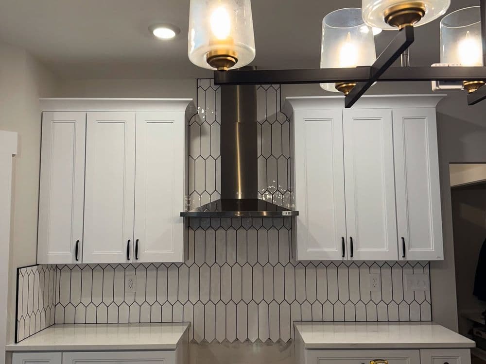 Gallery photos for Chic Black and White Kitchen Backsplash Installation in Mt Pleasant: Image #2