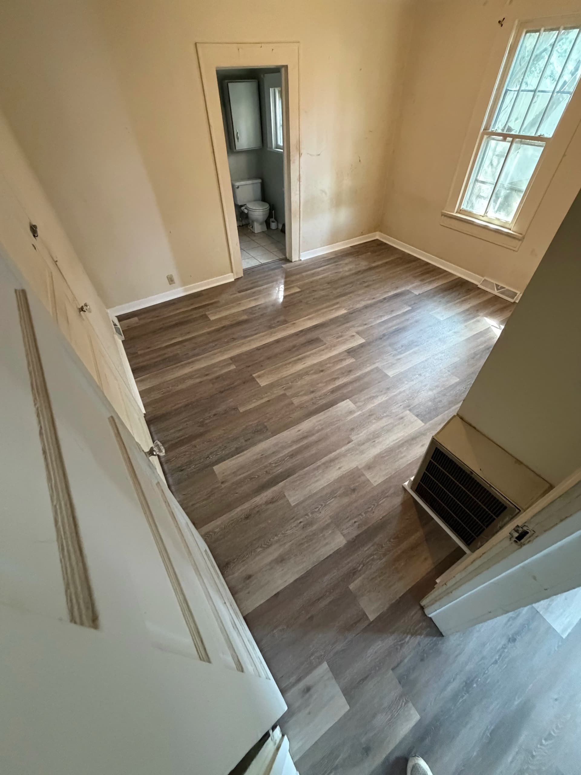 Gallery photos for Rental House Cleanup and Full Flooring Overhaul: Image #6