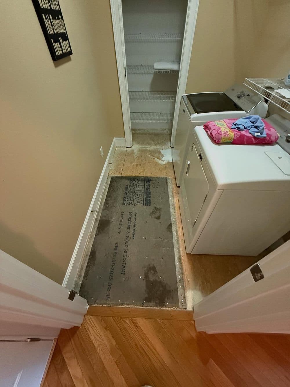 Gallery photos for Laundry Room Tile Installation: Image #3