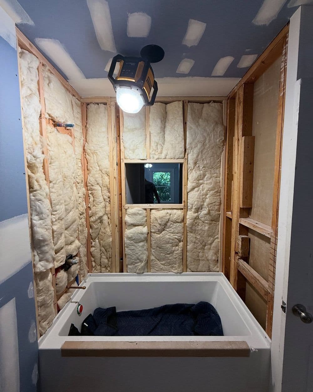 Gallery photos for Bathroom Remodel with Sleek Tub Surround and Tile Floor: Image #5